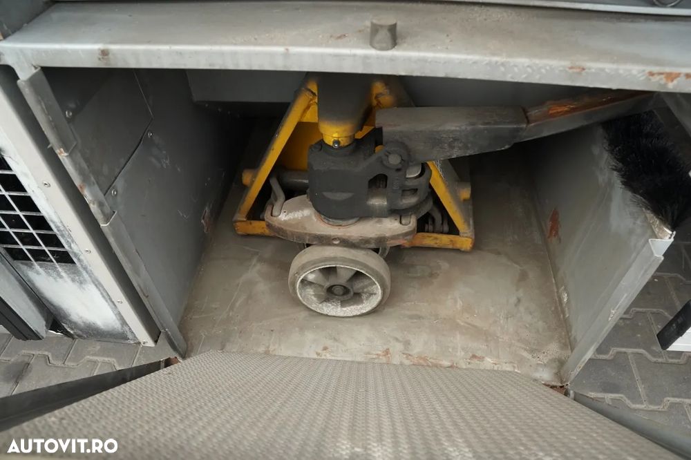 Chereau / REFRIGERAT / TRANSPORT VECTOR 1950 MT / MULTIMEMBRE / AXĂ RIDICATĂ / RIDICARE 2.500 KG / OBLOANĂ - 16