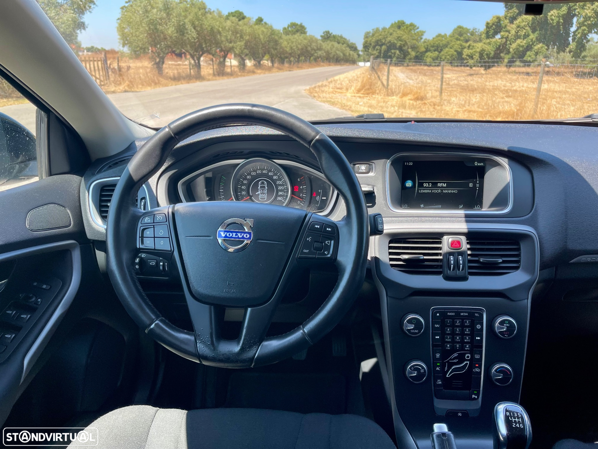Volvo V40 Cross Country 1.6 D2 Momentum - 17