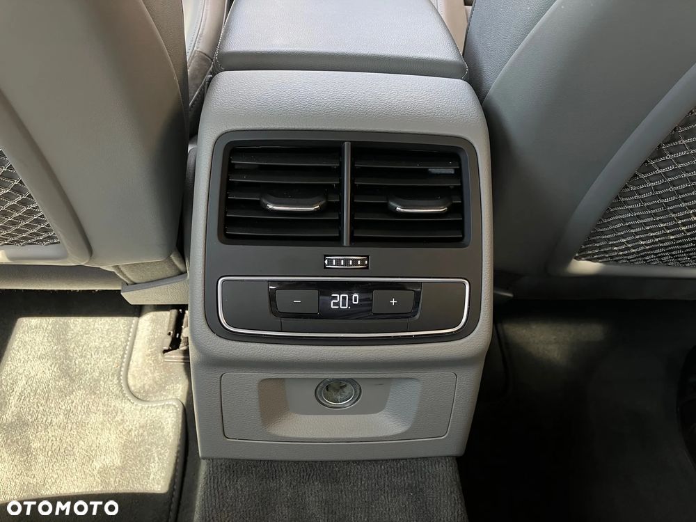 Audi A4 Limousine 2.0 TFSI ultra S tronic - 19
