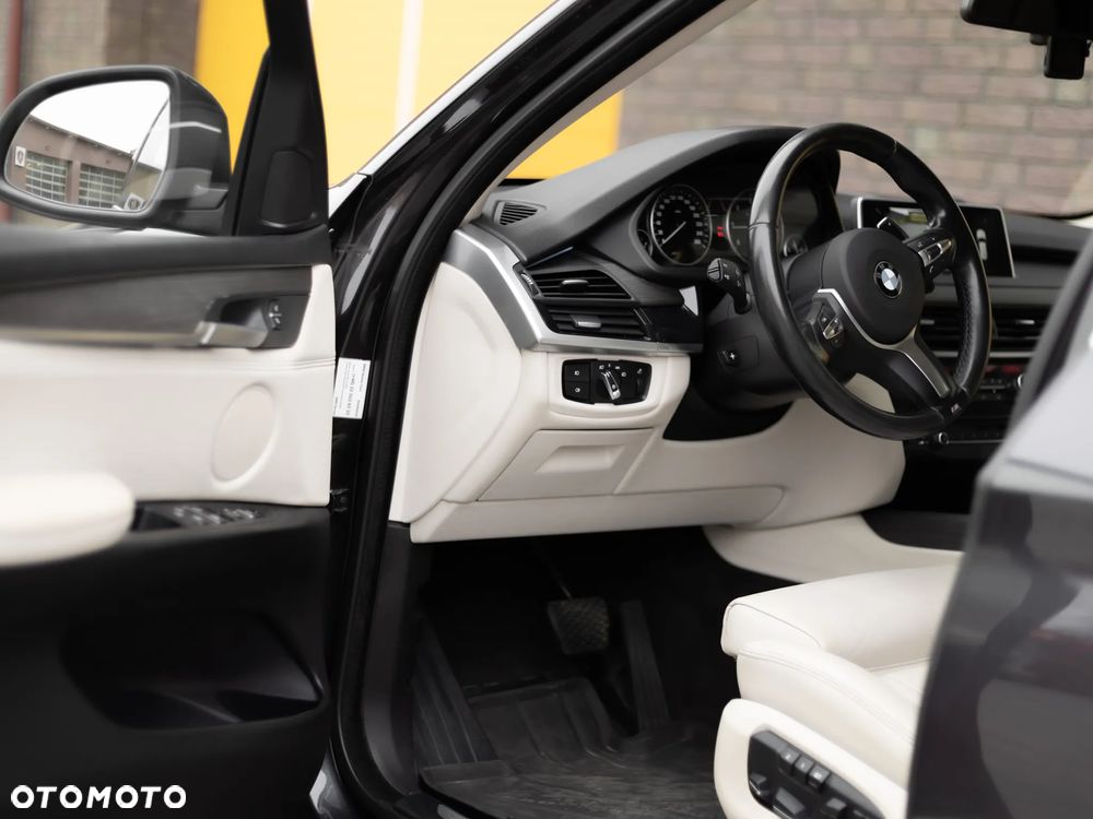 BMW X5 xDrive25d - 11