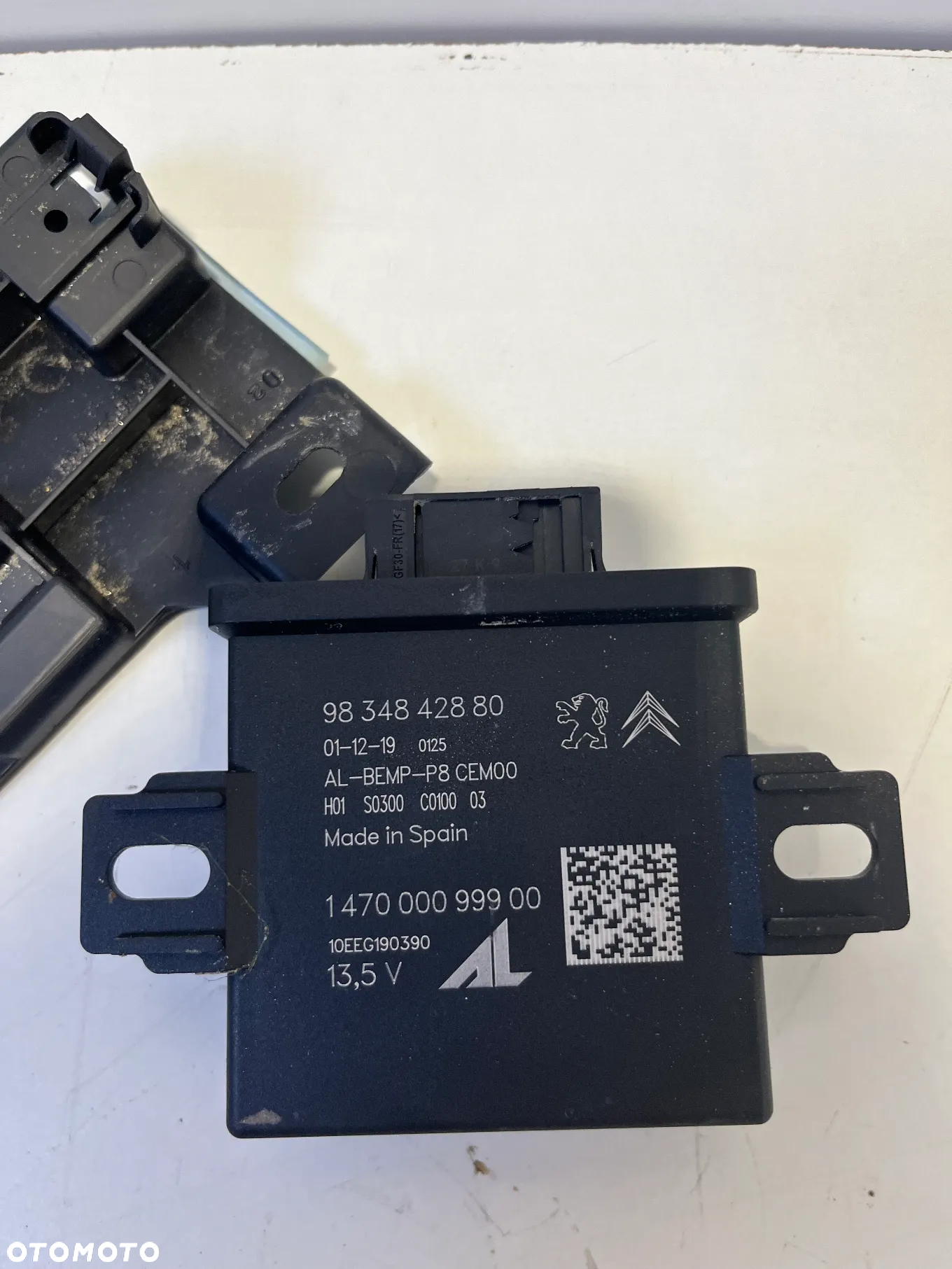 MODUŁ STEROWNIK ŚWIATEŁ PEUGEOT 3008 II 9834842880 - 2