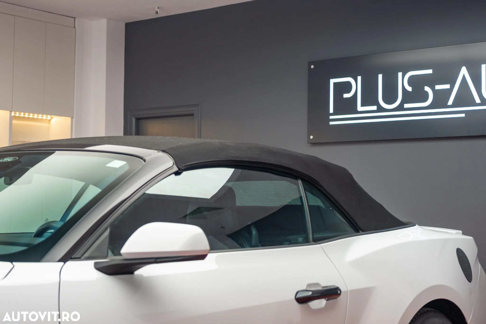 Ford Mustang Cabrio 2.3 Eco Boost - 40
