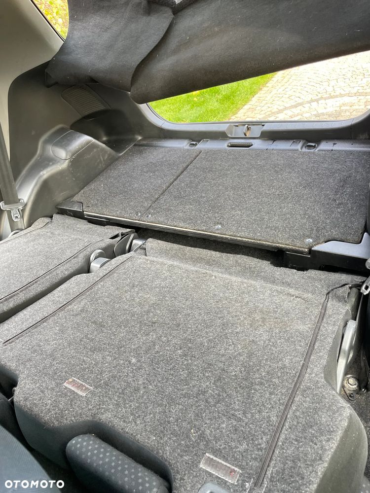 Toyota Yaris - 4