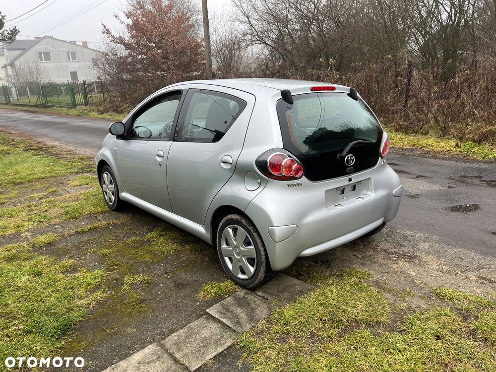 Toyota Aygo - 4