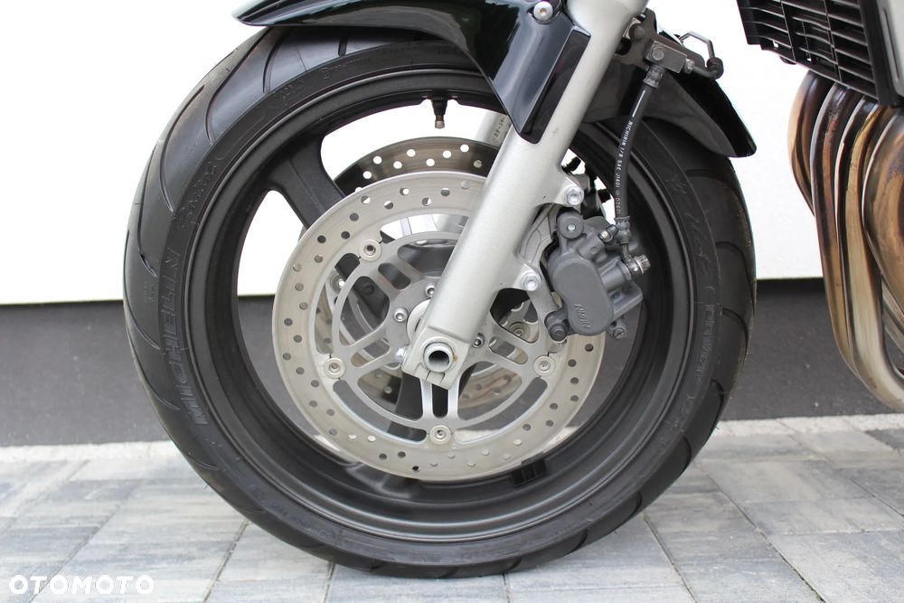 Honda CB - 11