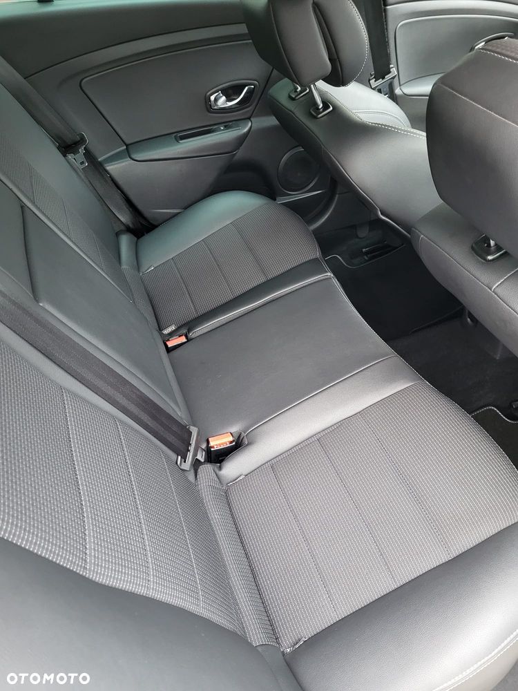 Renault Megane GT 220 - 32