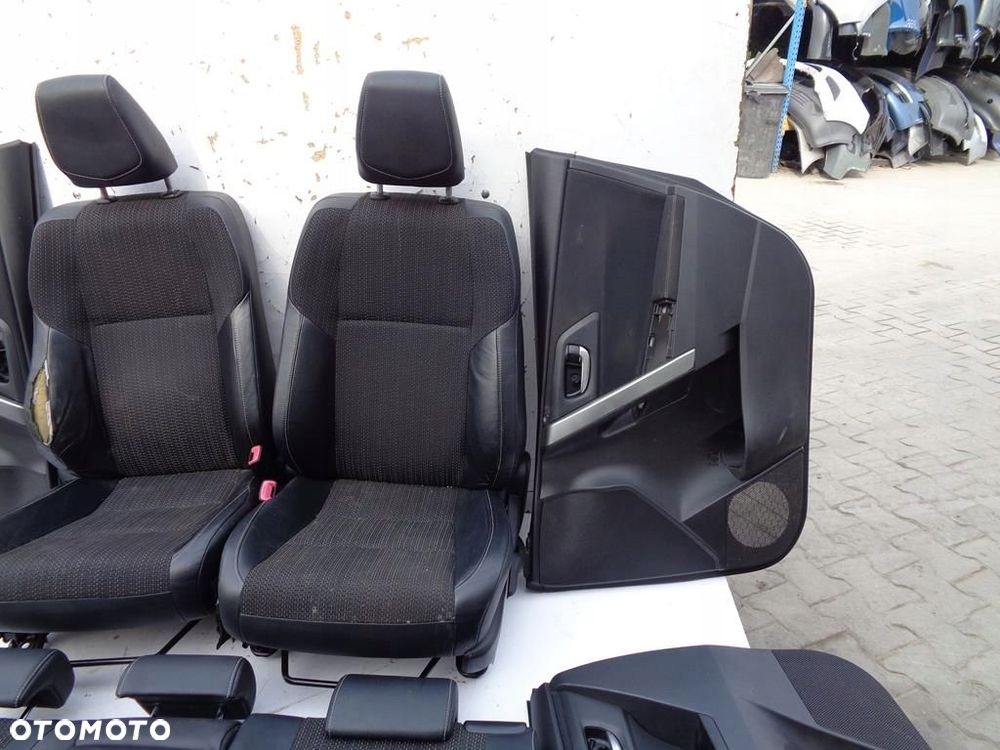 FOTELE SIEDZENIA GRZANE WENTYLOW AURIS 2 II KOMBI - 4