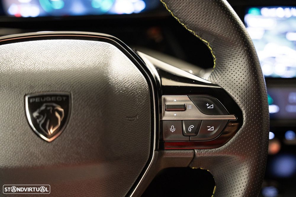 Peugeot 408 1.2 PureTech GT EAT8 - 28