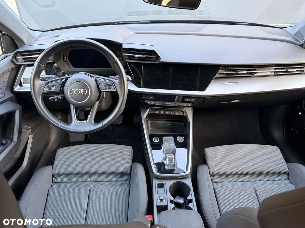 Audi A3 Sportback - 13