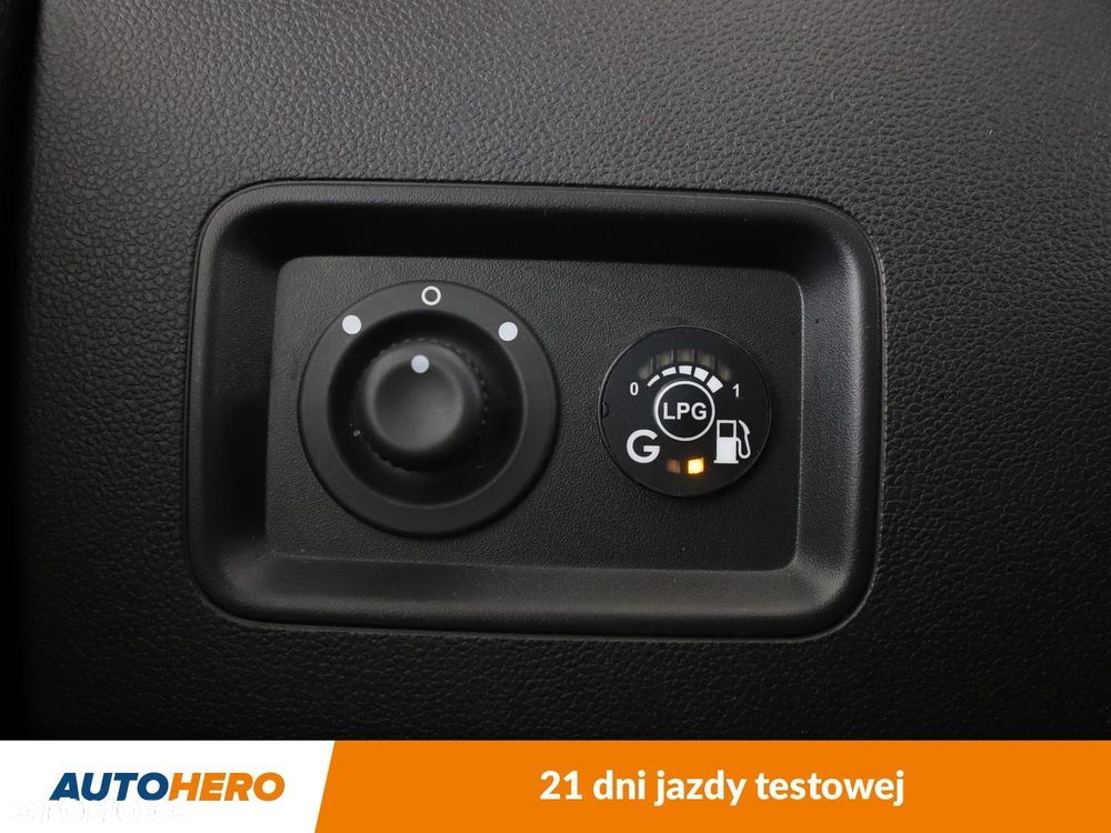 Dacia Duster 1.6 SCe Prestige - 28
