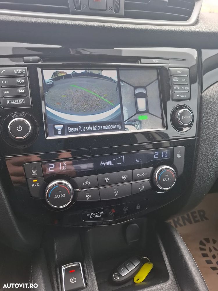 Nissan Qashqai 1.5 DCI N-Connecta - 8