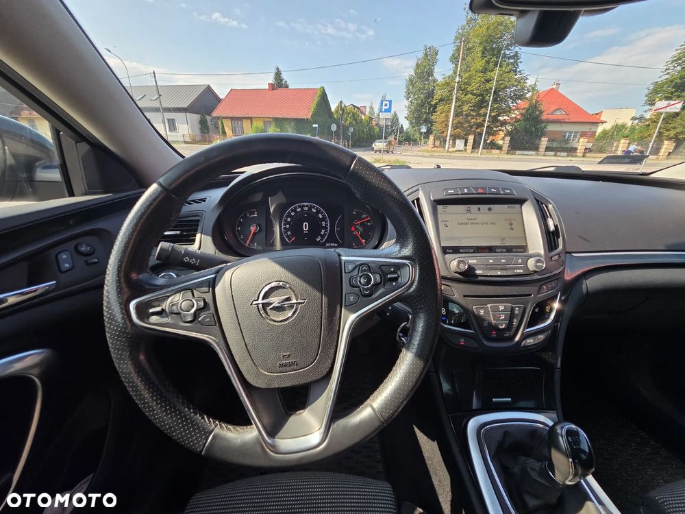 Opel Insignia - 11