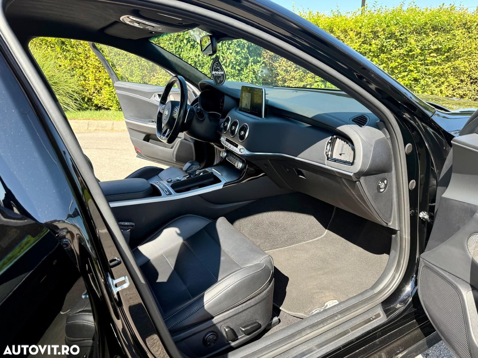 Kia Stinger 2.0 T-GDI GT Line - 9