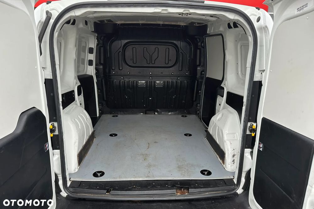 Fiat Doblo 1.4 T-Jet 16V Dynamic CNG - 28