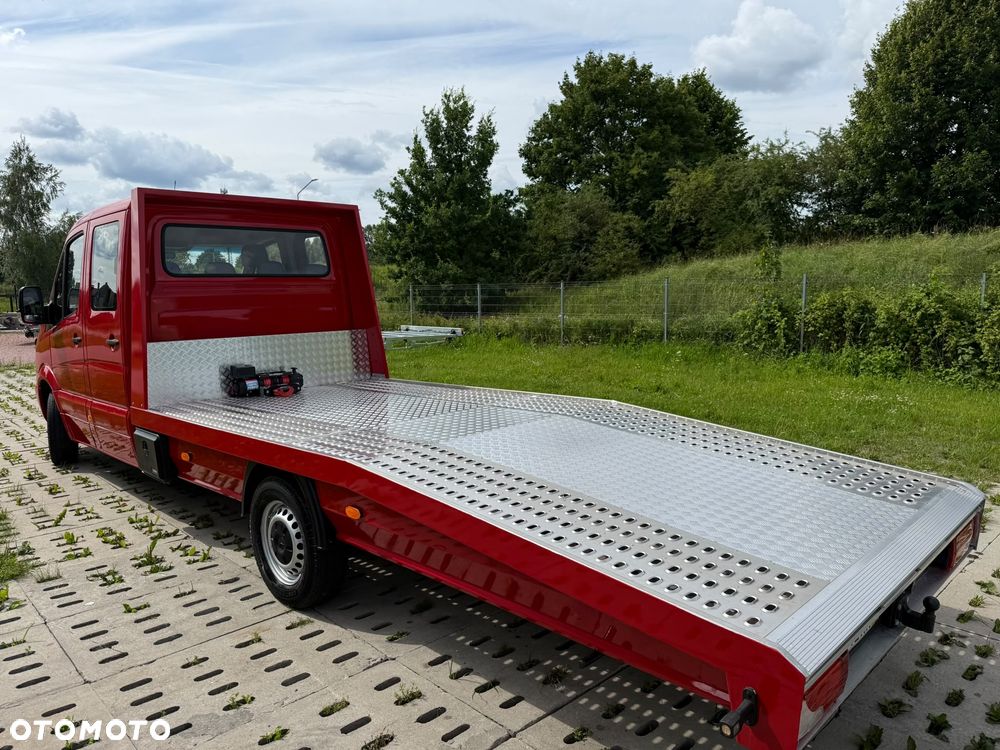 Mercedes-Benz Sprinter - 2