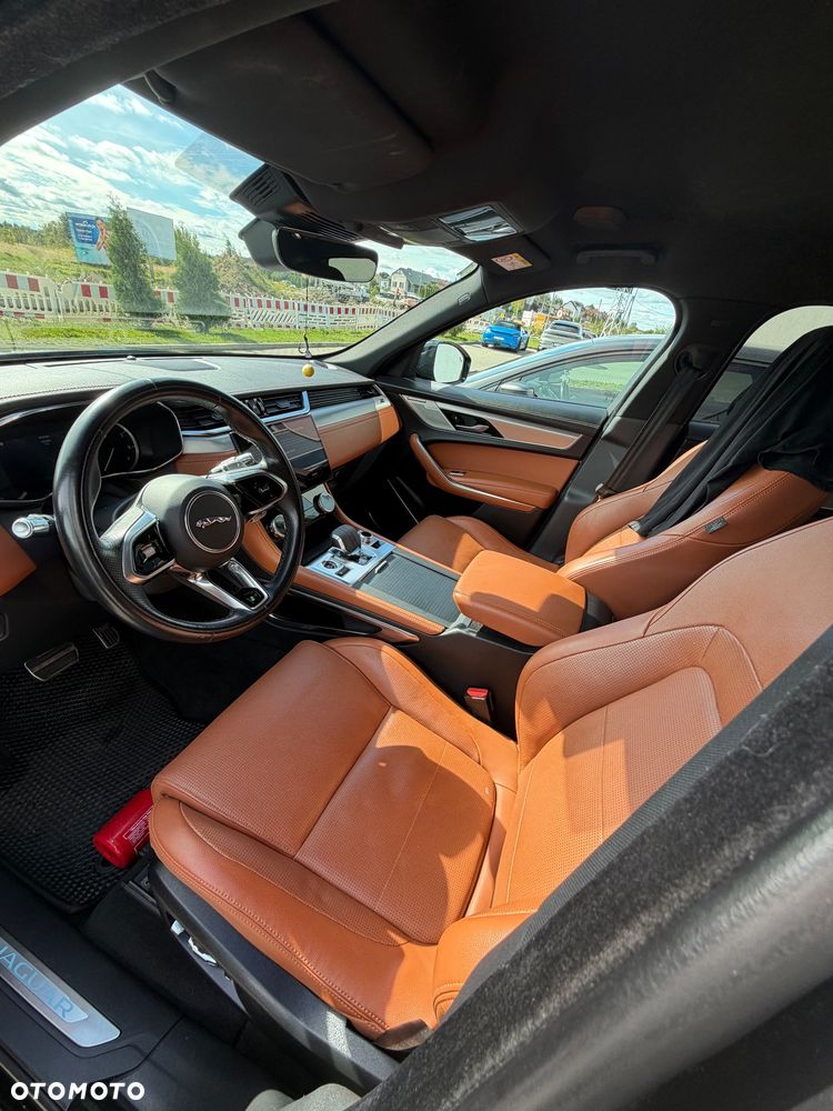 Jaguar F-Pace 2.0 P250 mHEV AWD - 9