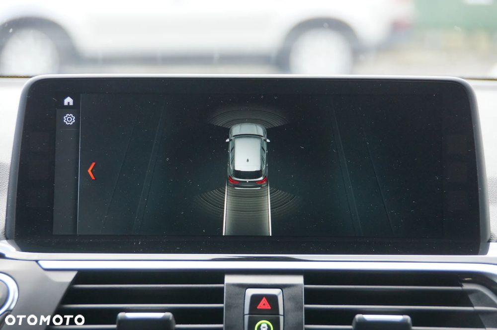 BMW X3 xDrive20d - 16