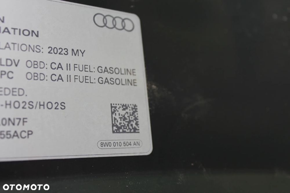 MASKA POKRYWA SILNIKA AUDI A4 B9 LZ7S 8W0010504AN 2022 - 26