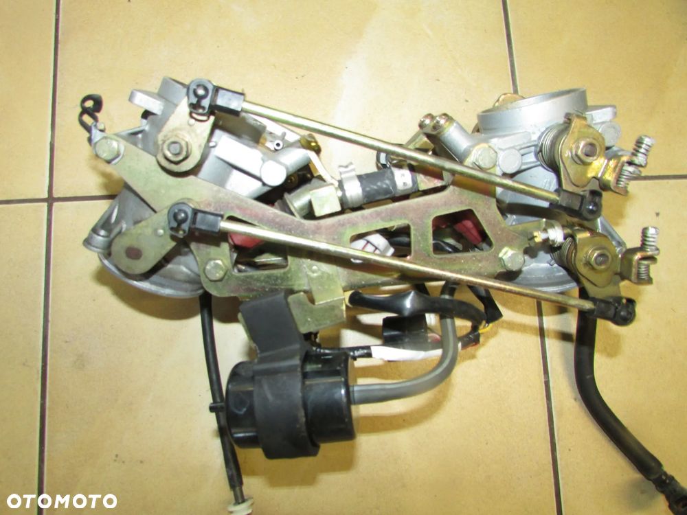 Suzuki DL1000 V-Strom 02-08 przepustnice wtryski stan bdb - 2