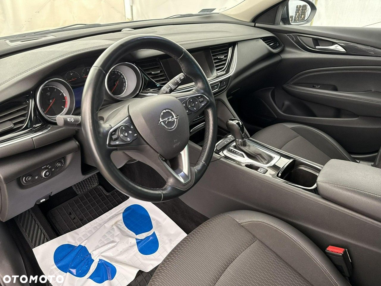 Opel Insignia - 13