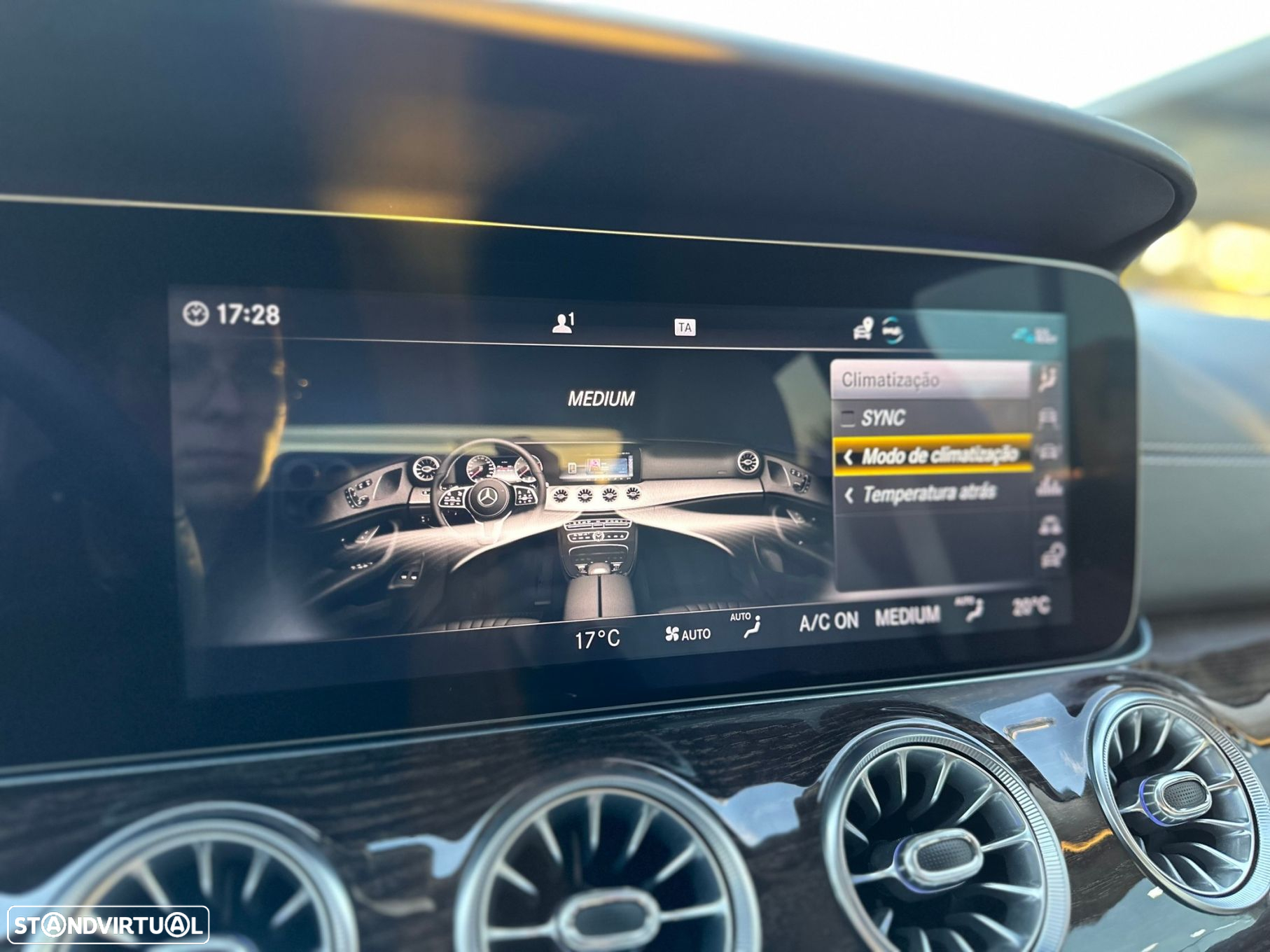 Mercedes-Benz CLS 350 d 4Matic AMG Line - 32