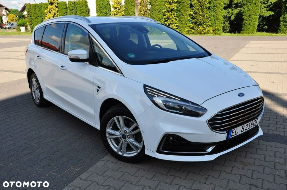 Ford S-Max - 12