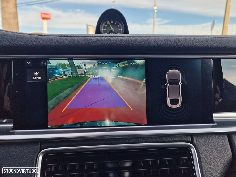 Porsche Panamera 4 E-Hybrid - 42