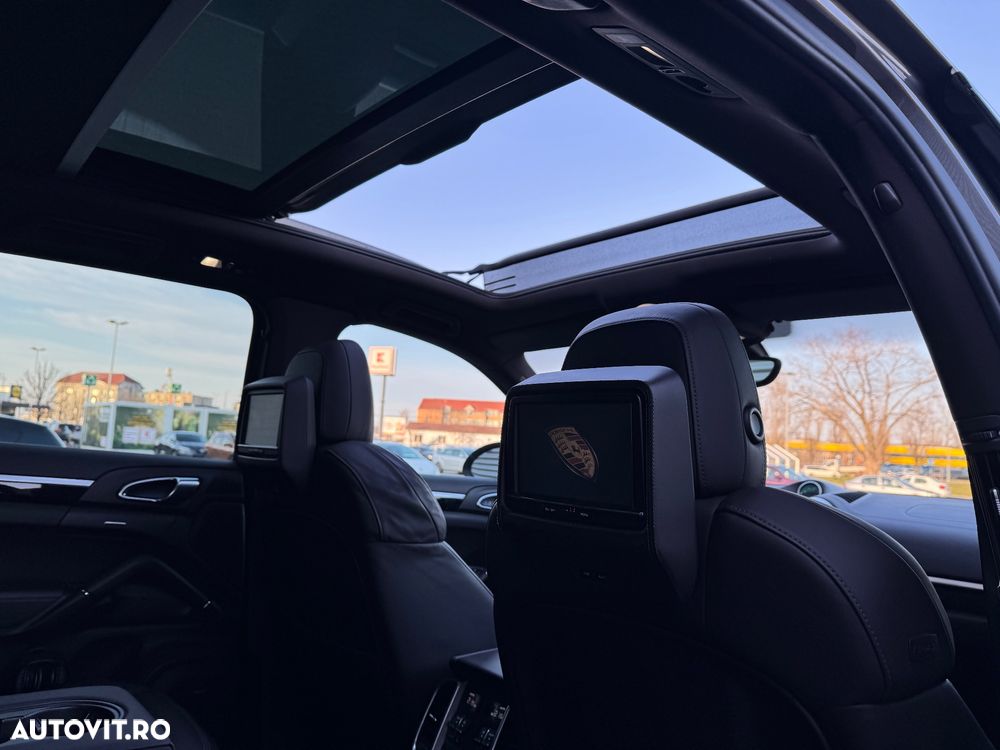 Porsche Cayenne Tiptronic S - 14