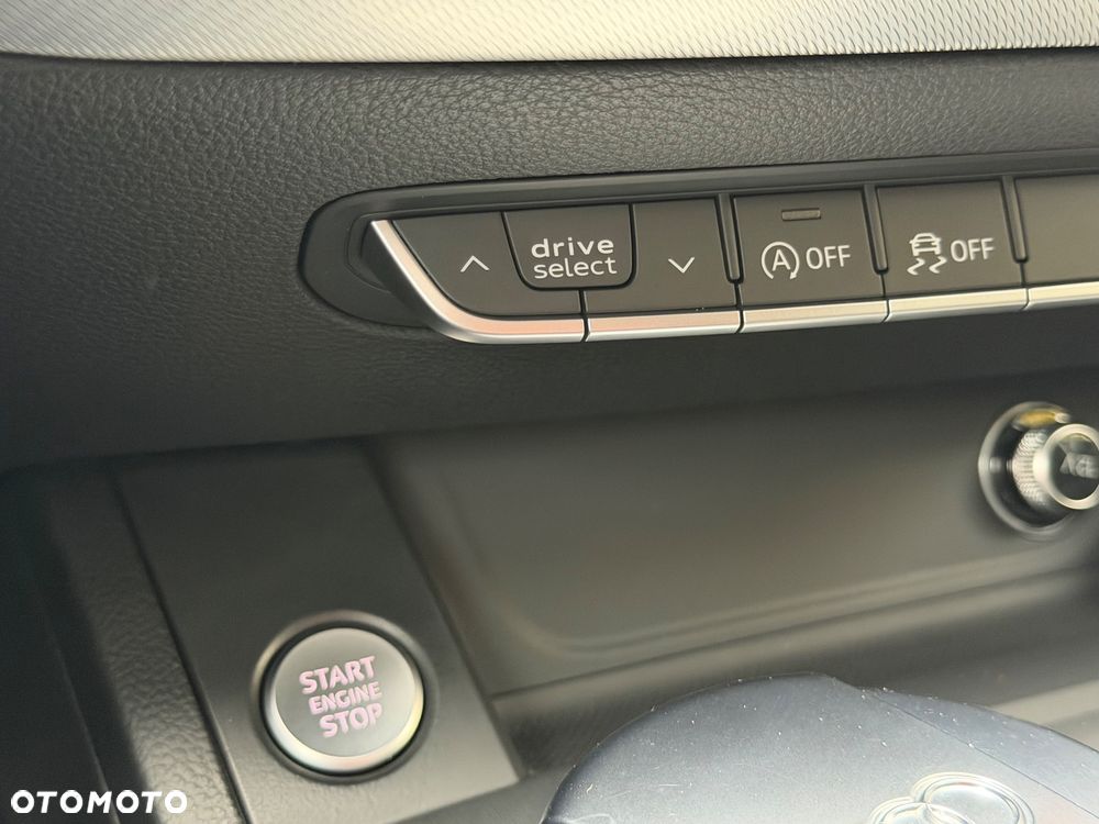 Audi A4 Avant 40 TFSI sport - 31