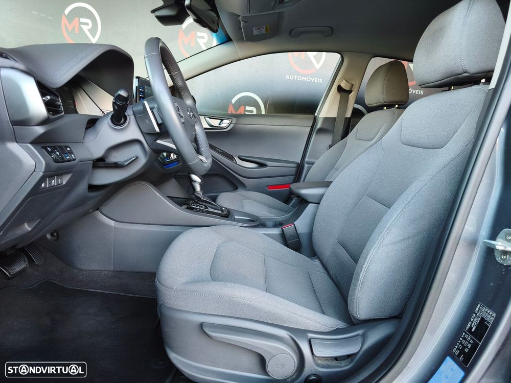 Hyundai Ioniq - 34