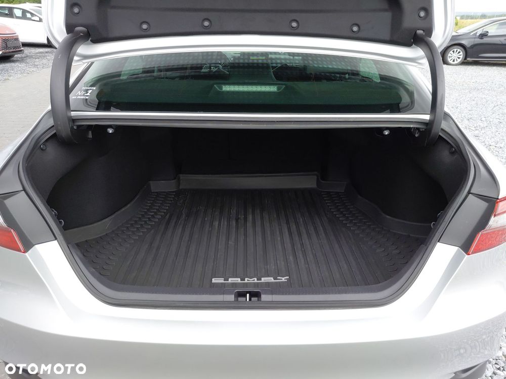 Toyota Camry 2.5 Hybrid Prestige CVT - 13