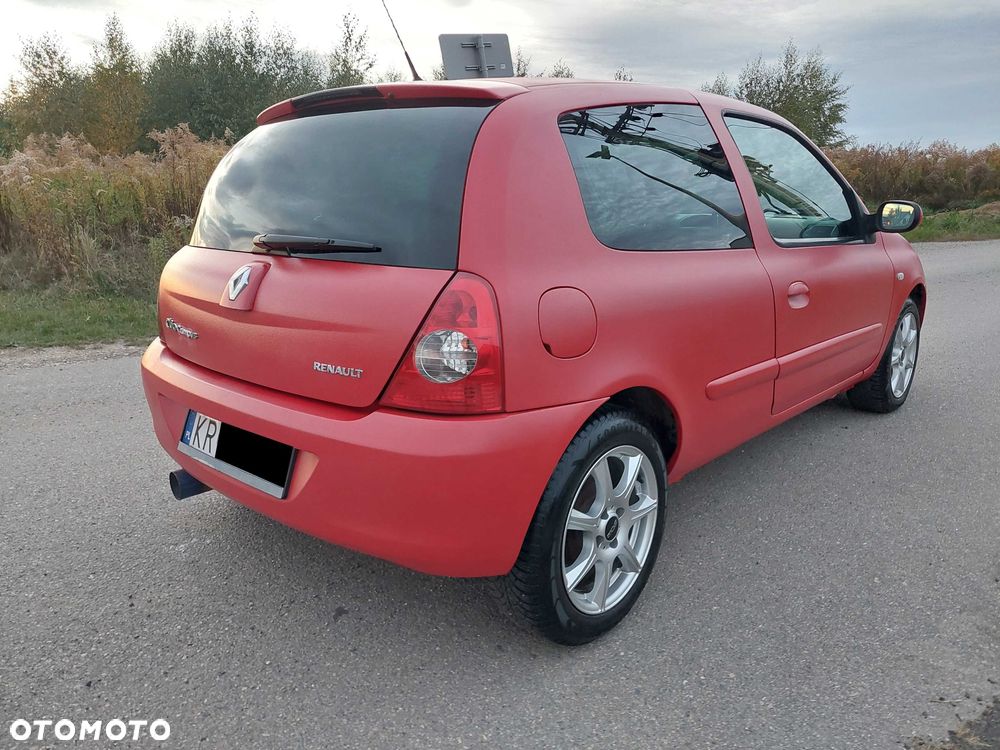 Renault Clio 2007 photo 4