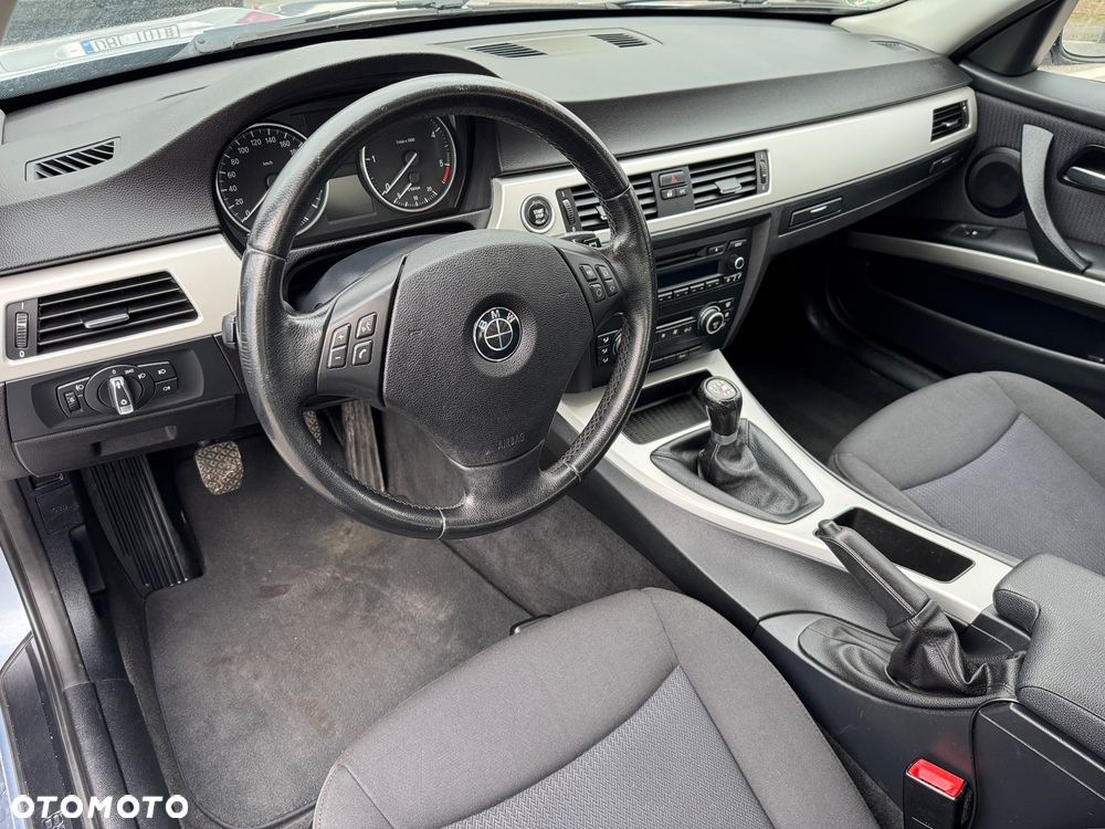 BMW Seria 3 - 11