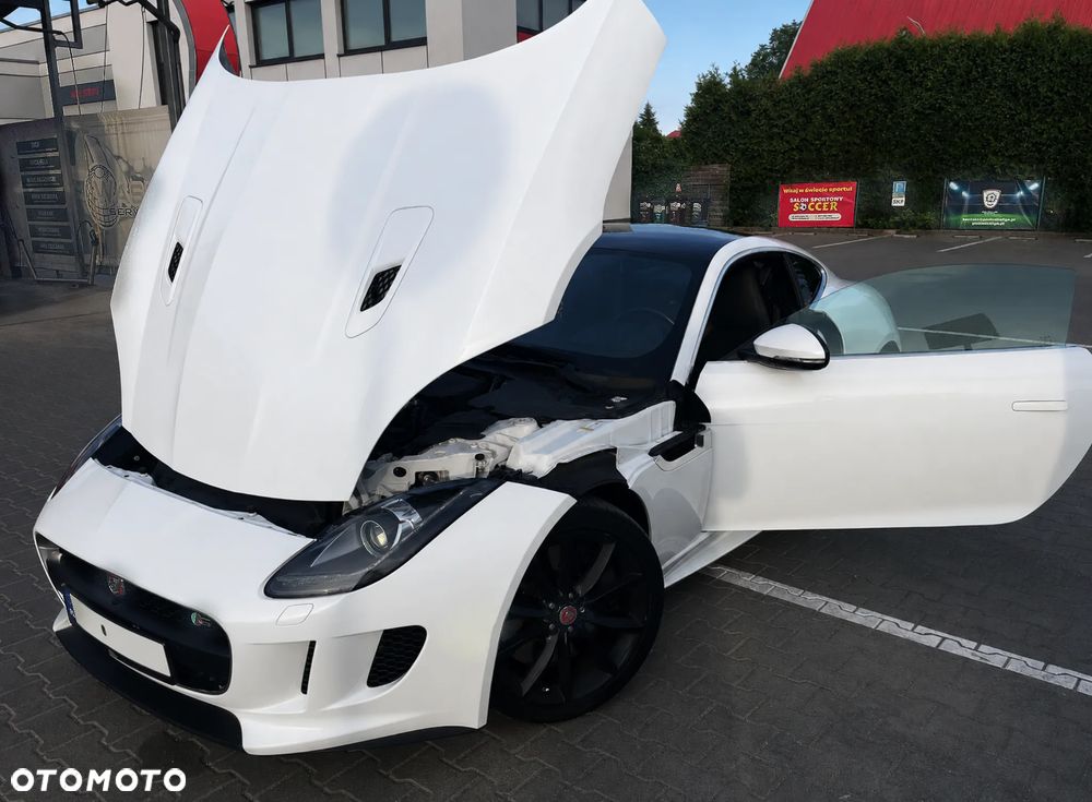 Jaguar F-Type - 4