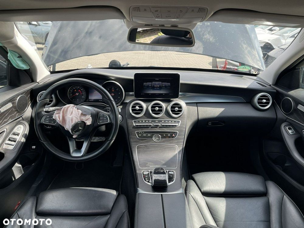 Mercedes-Benz Klasa C 250 (BlueTEC) d 4Matic T 7G-TRONIC Avantgarde - 8