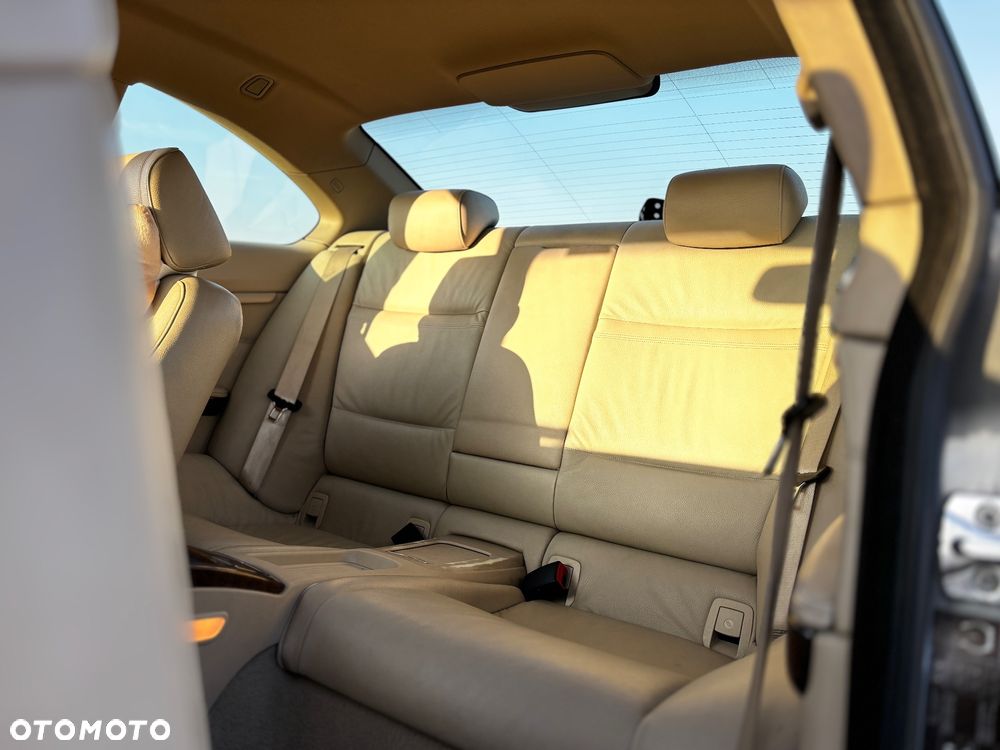 BMW Seria 3 325i - 14