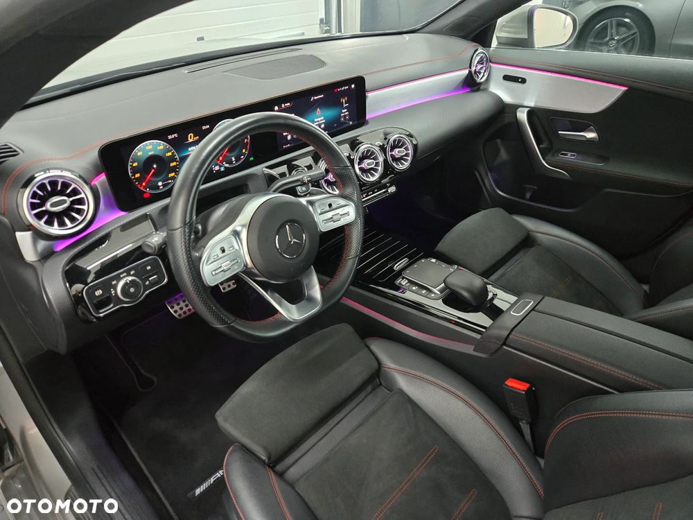 Mercedes-Benz CLA 200 7G-DCT AMG Line - 3