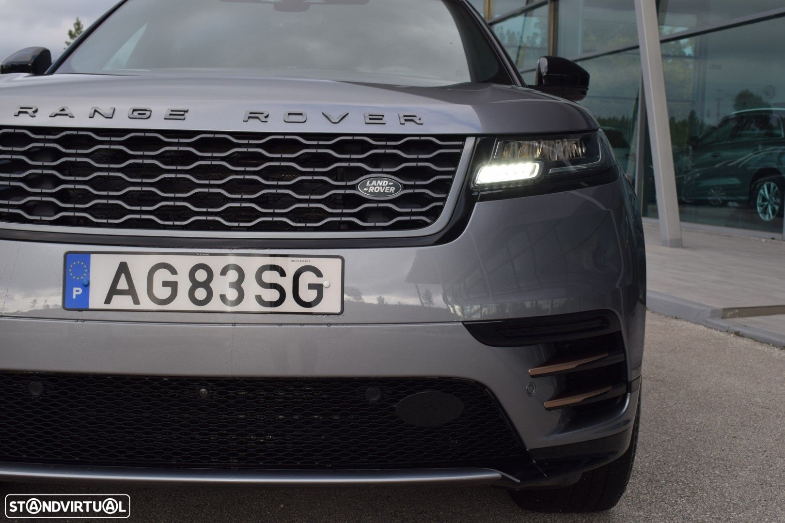 Land Rover Range Rover Velar 2.0 D200 AWD R-Dynamic - 3