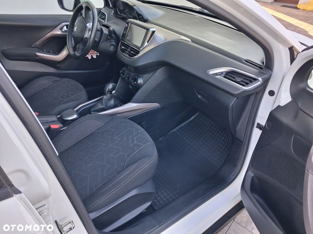 Peugeot 2008 1.6 VTi Active - 15