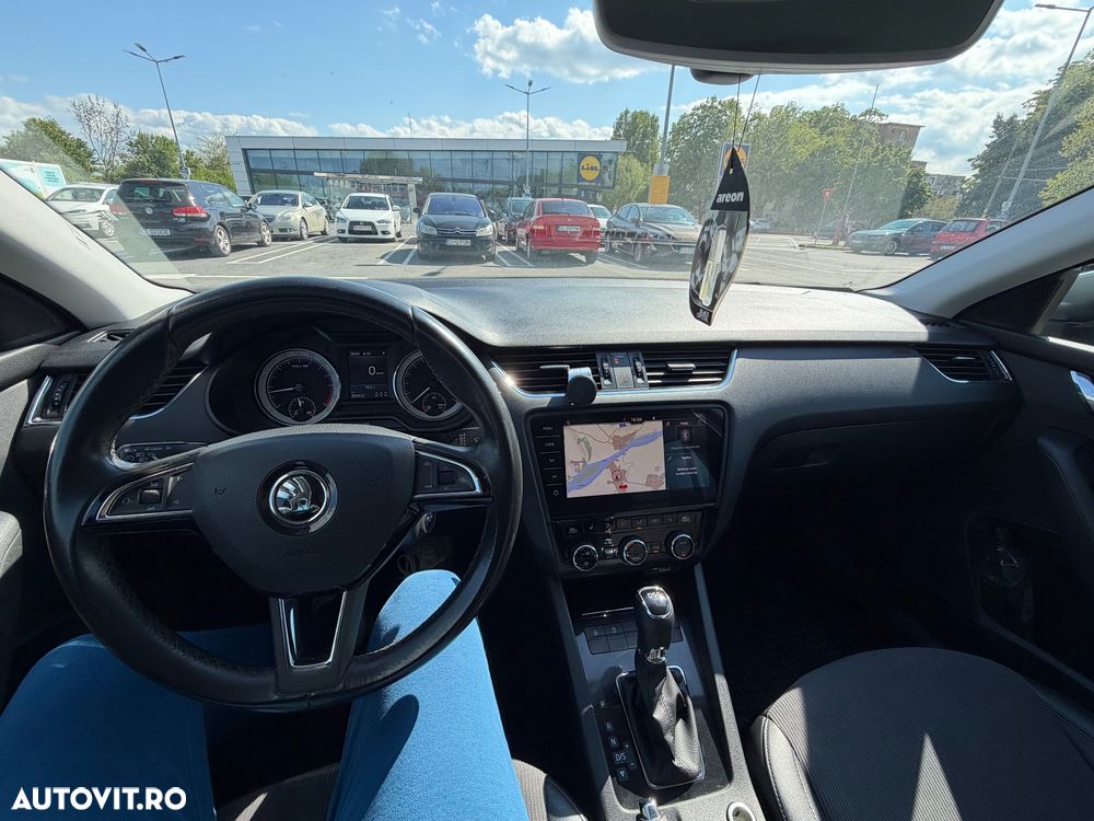 Skoda Octavia 2.0 TDI DSG Exclusive - 13
