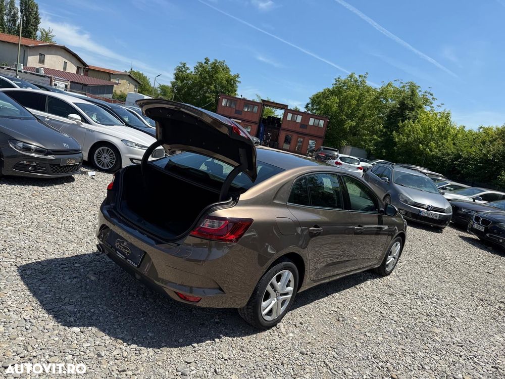 Renault Megane - 24