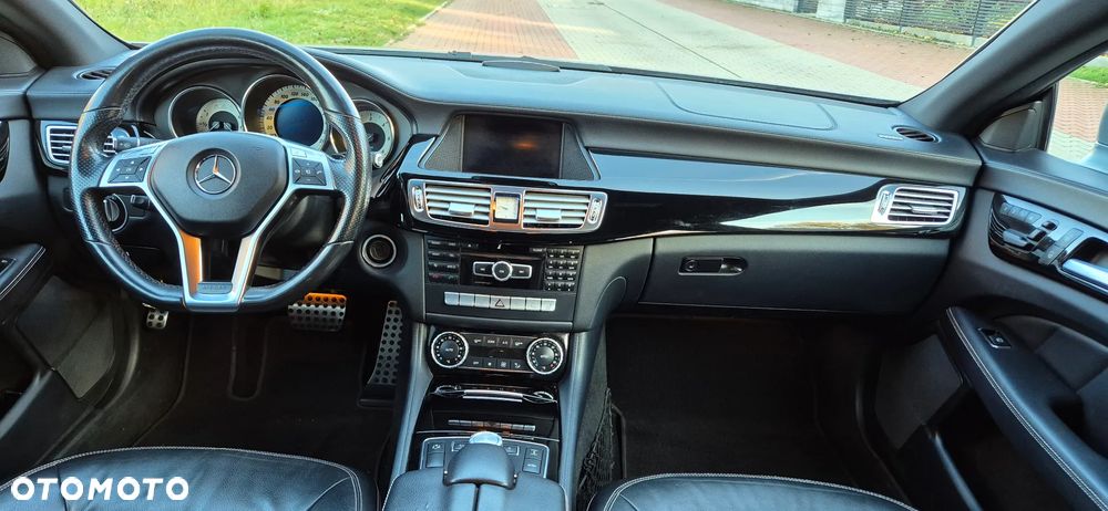 Mercedes-Benz CLS 250 CDI DPF BlueEFFICIENCY 7G-TRONIC - 23
