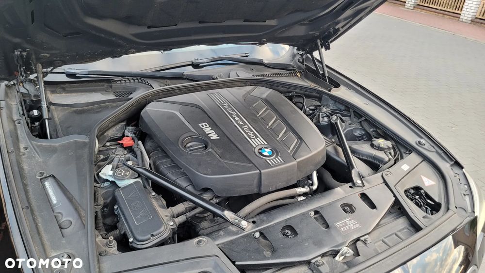 BMW Seria 5 520d Luxury Line - 27