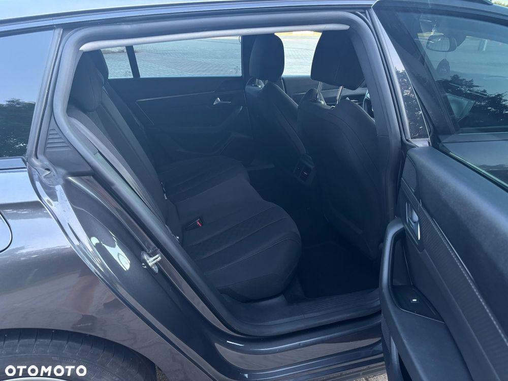 Peugeot 508 BlueHDi 130 EAT8 Allure Pack - 12