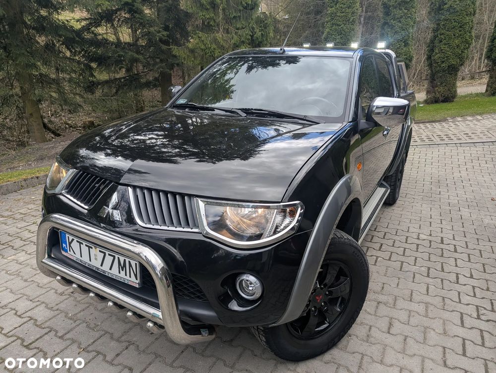 Mitsubishi L200 2.5 DID DC Intense HP - 11