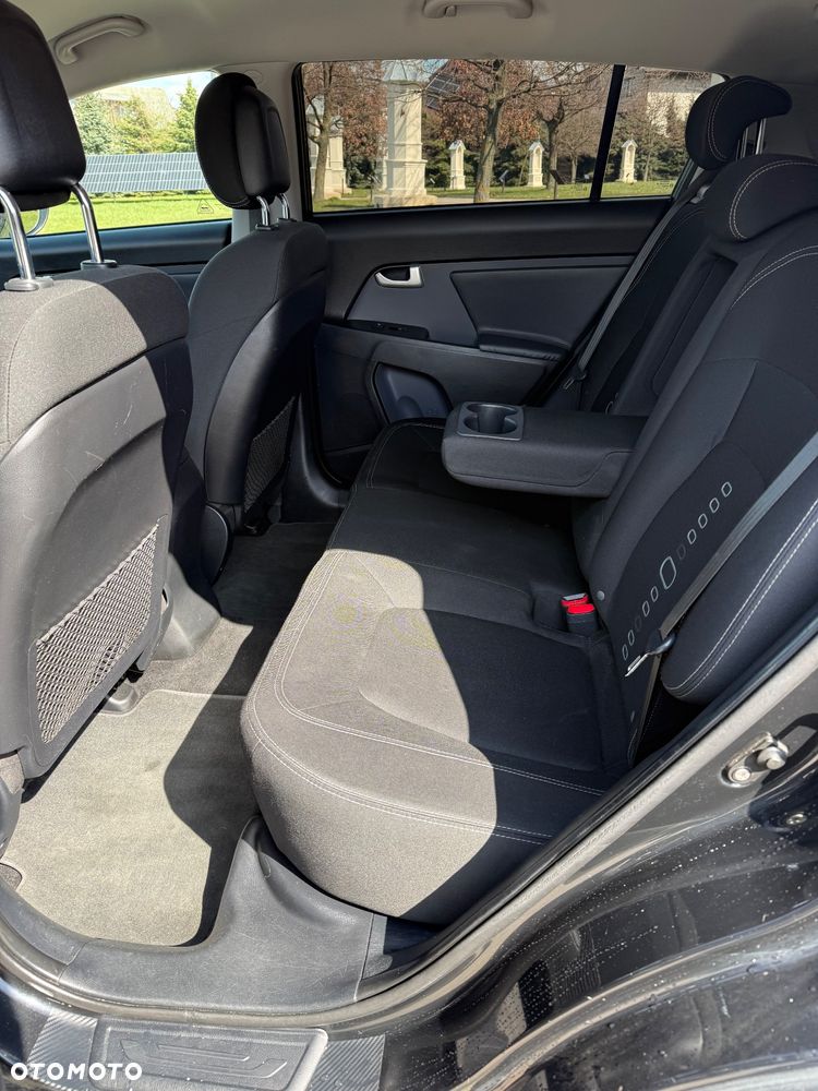 Kia Sportage 2,0 CRDI AWD Vision - 28