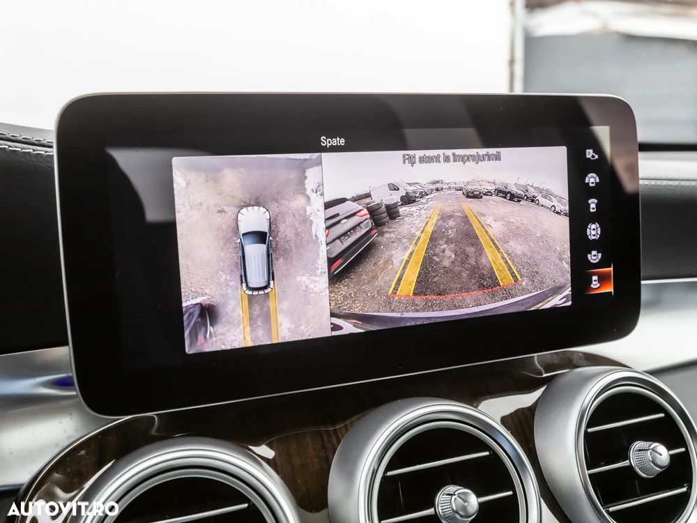 Mercedes-Benz GLC 300 e 4MATIC - 33