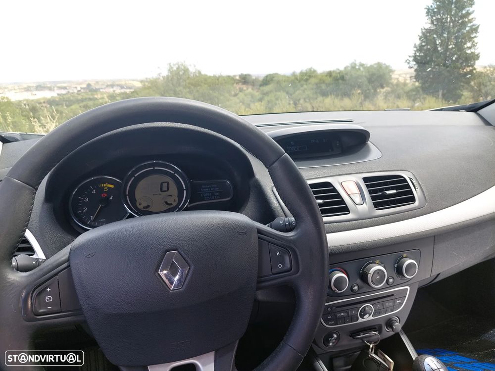 Renault Mégane 1.5 dCi Confort - 7