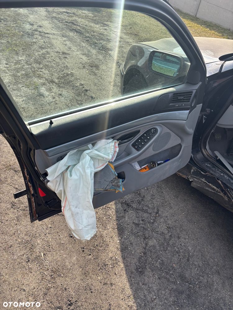 BMW Seria 5 - 15