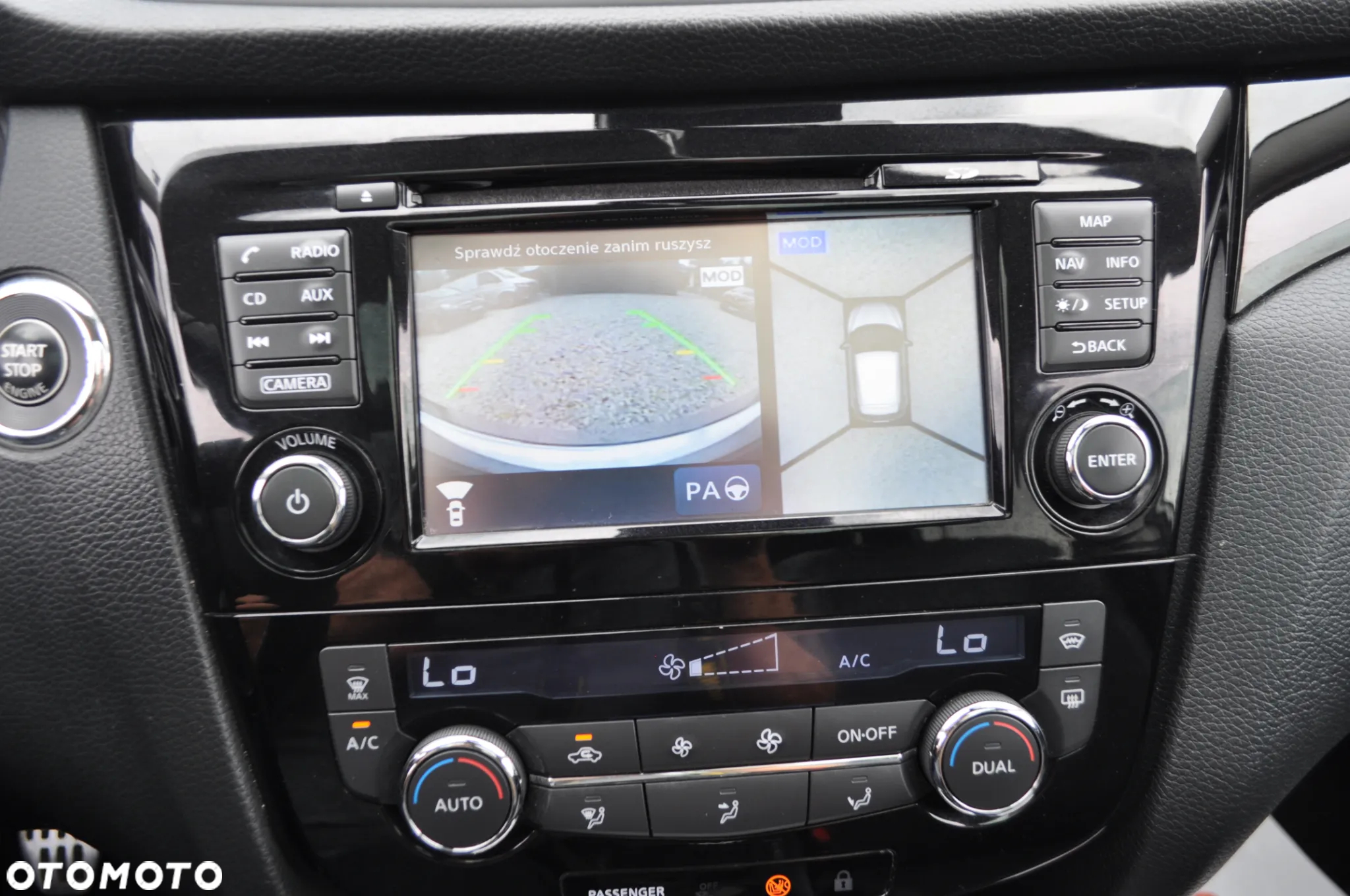 Nissan Qashqai 1.6 DCi Tekna - 29